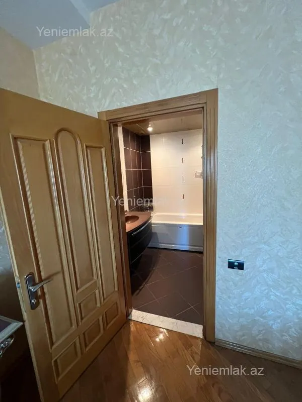 Satılır 3 otaqlı yeni tikili 146 m²