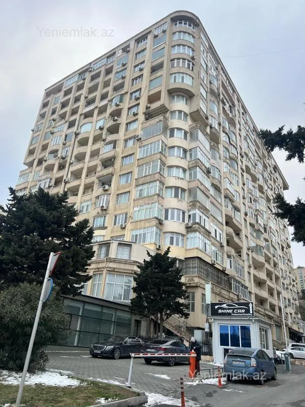 Satılır 3 otaqlı yeni tikili 146 m²