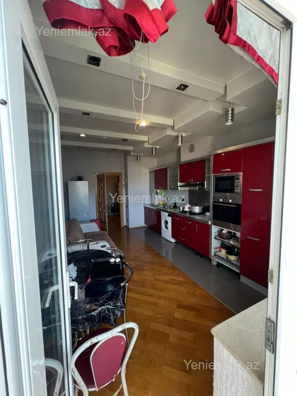 Satılır 3 otaqlı yeni tikili 146 m²