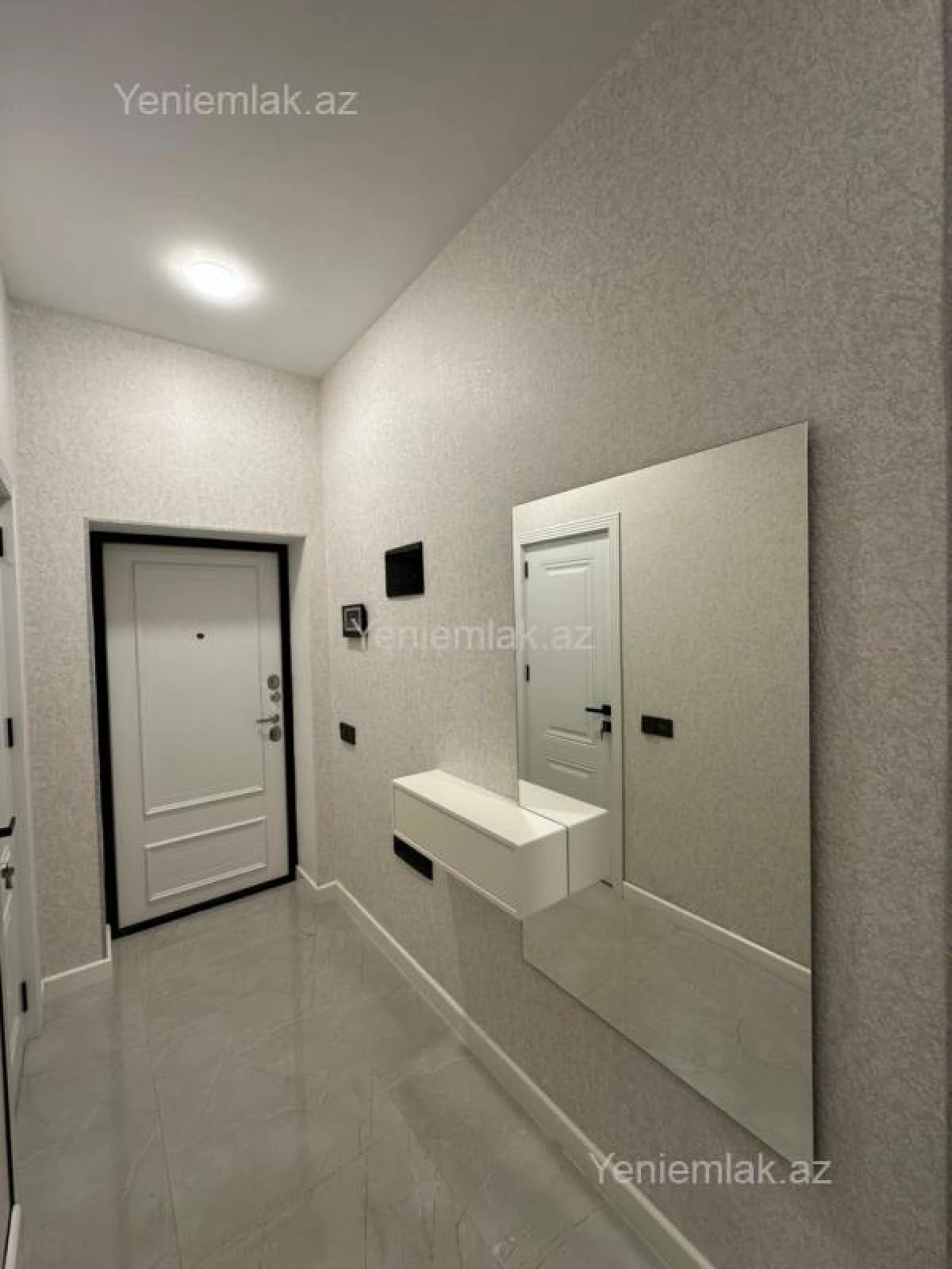 Satılır 2 otaqlı yeni tikili 80 m²