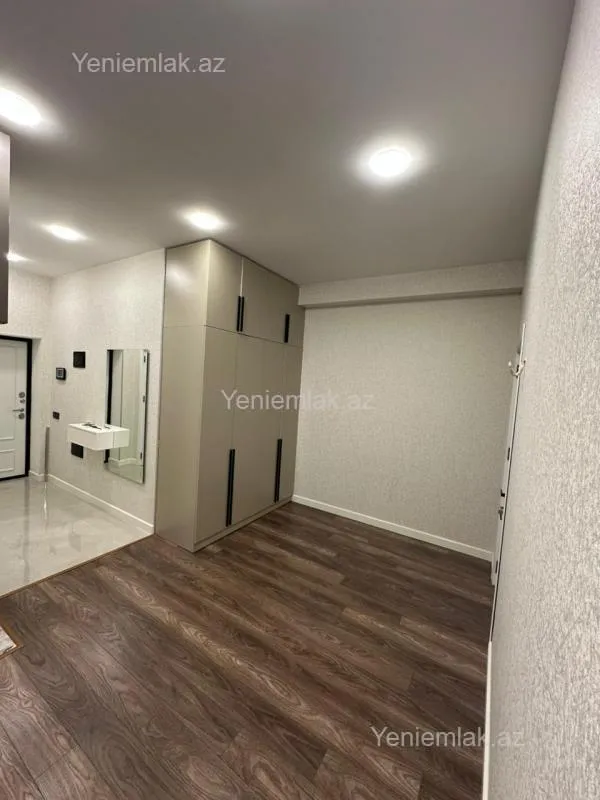 Satılır 2 otaqlı yeni tikili 80 m²