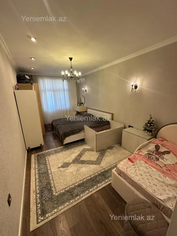 Satılır 2 otaqlı yeni tikili 80 m²