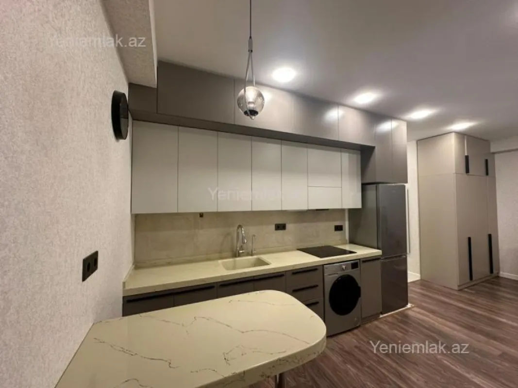 Satılır 2 otaqlı yeni tikili 80 m²