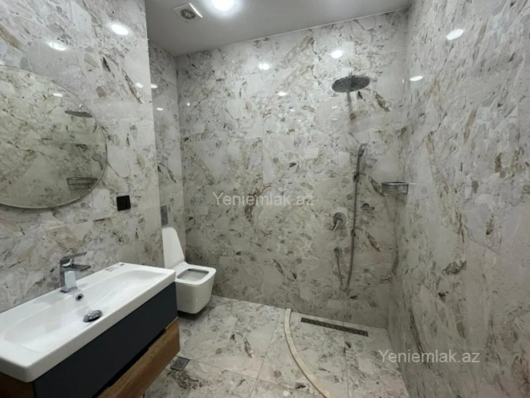 Satılır 2 otaqlı yeni tikili 80 m²