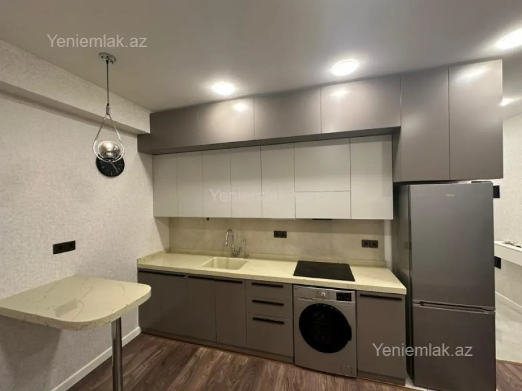 Satılır 2 otaqlı yeni tikili 80 m²