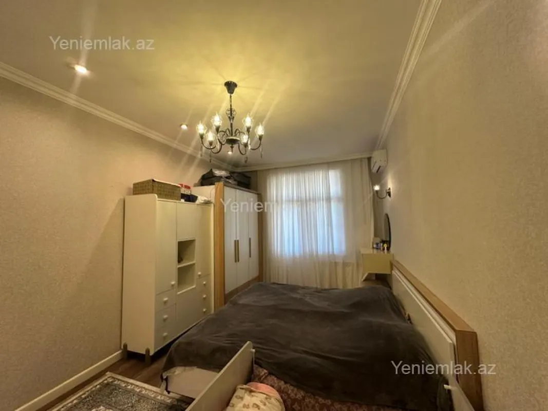 Satılır 2 otaqlı yeni tikili 80 m²