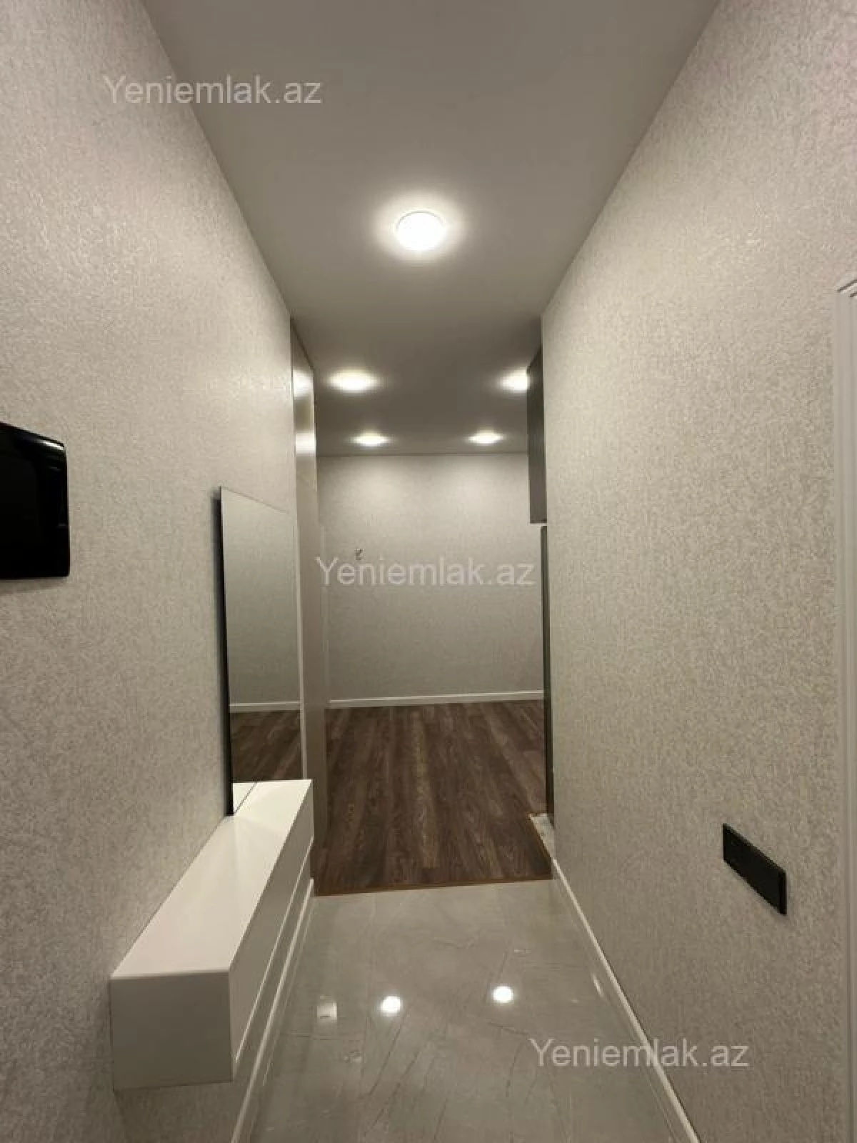 Satılır 2 otaqlı yeni tikili 80 m²