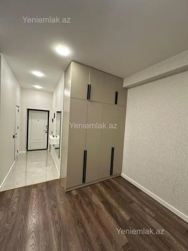 Satılır 2 otaqlı yeni tikili 80 m²