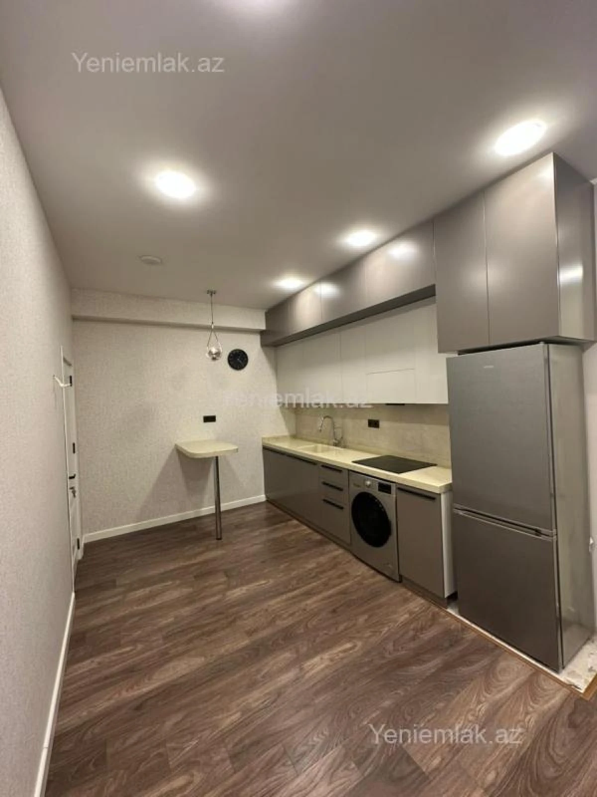 Satılır 2 otaqlı yeni tikili 80 m²