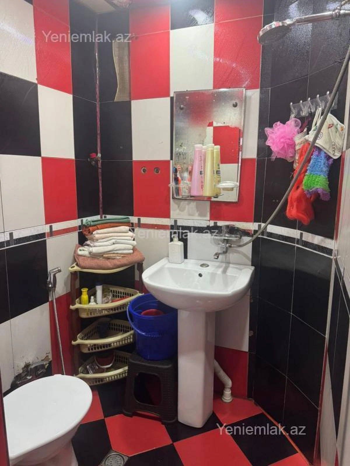 Satılır 3 otaqlı köhnə tikili 80 m²