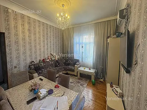 Satılır 3 otaqlı köhnə tikili 80 m²