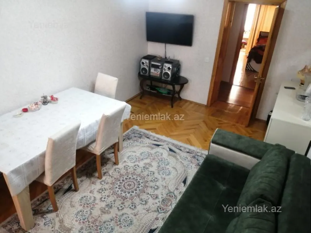 Satılır 2 otaqlı köhnə tikili 47 m²