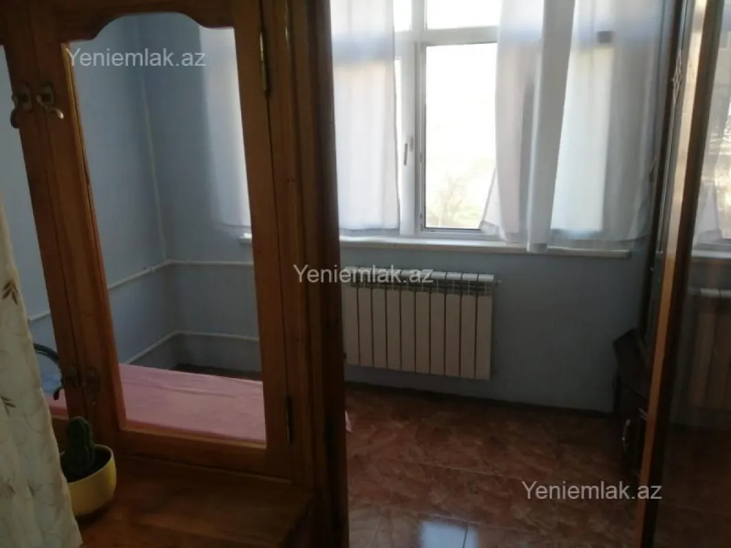 Satılır 2 otaqlı köhnə tikili 47 m²