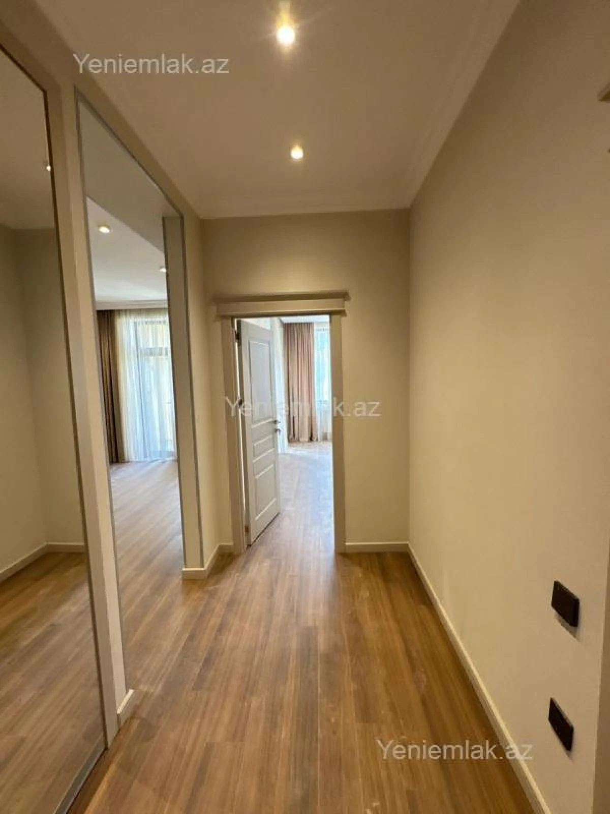 Satılır 2 otaqlı yeni tikili 62 m²