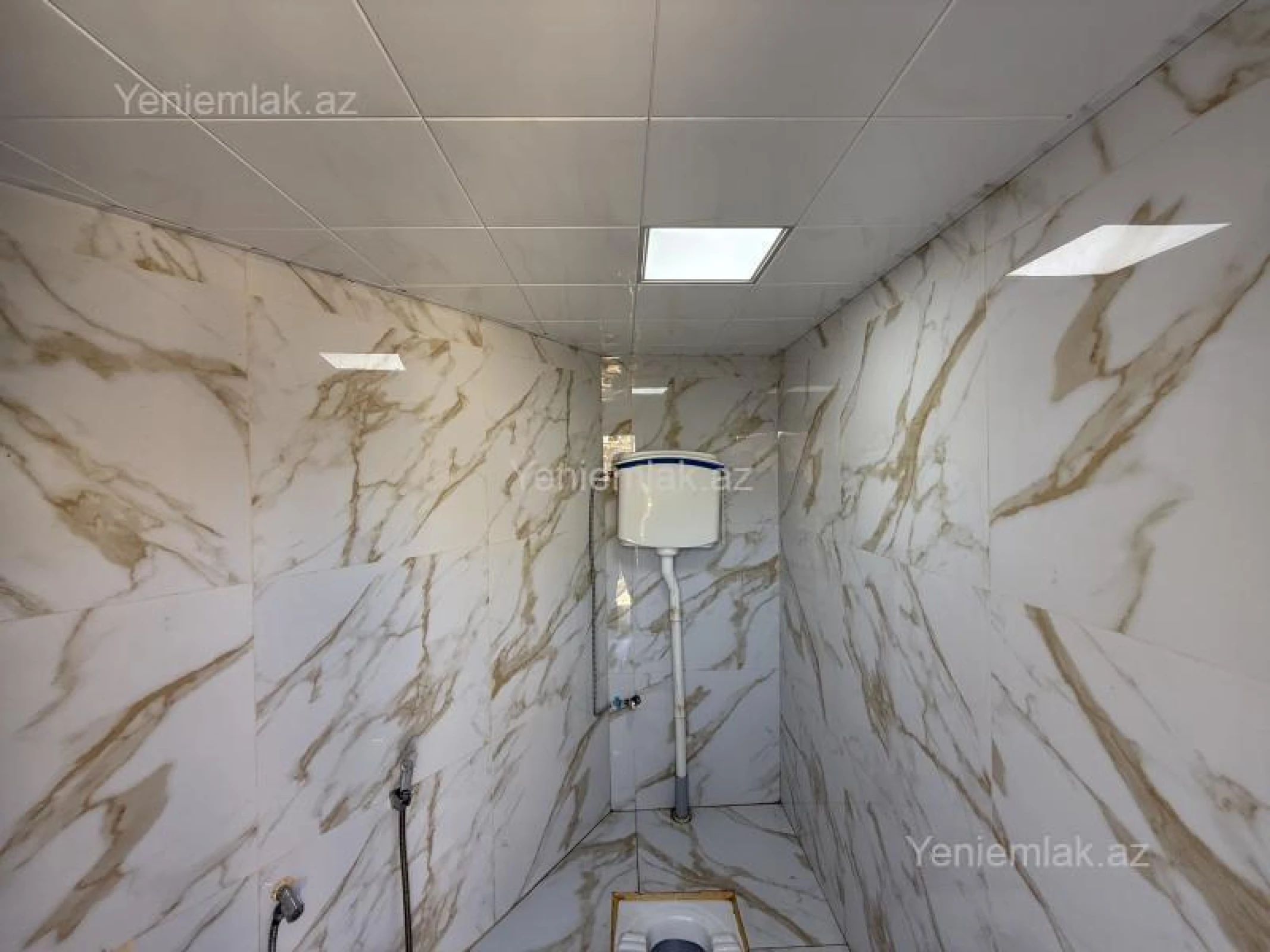 Satılır 6 otaqlı həyət evi 200 m²