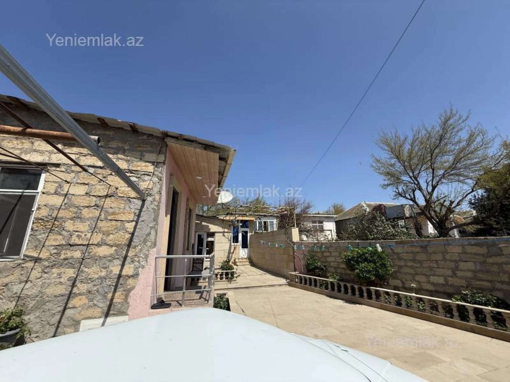 Satılır 6 otaqlı həyət evi 200 m²