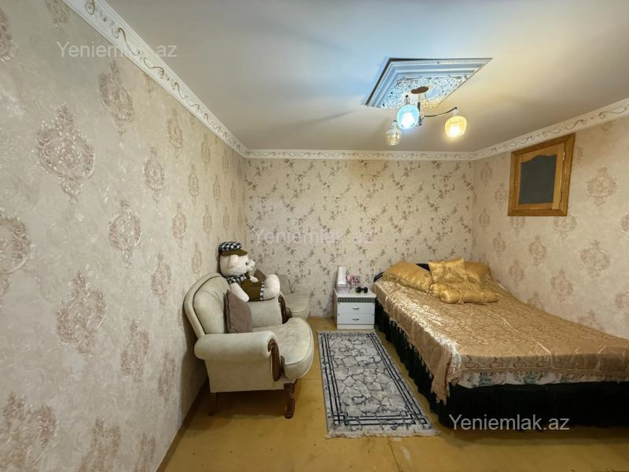 Satılır 6 otaqlı həyət evi 200 m²