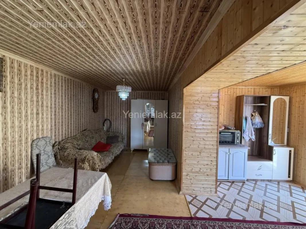 Satılır 6 otaqlı həyət evi 200 m²