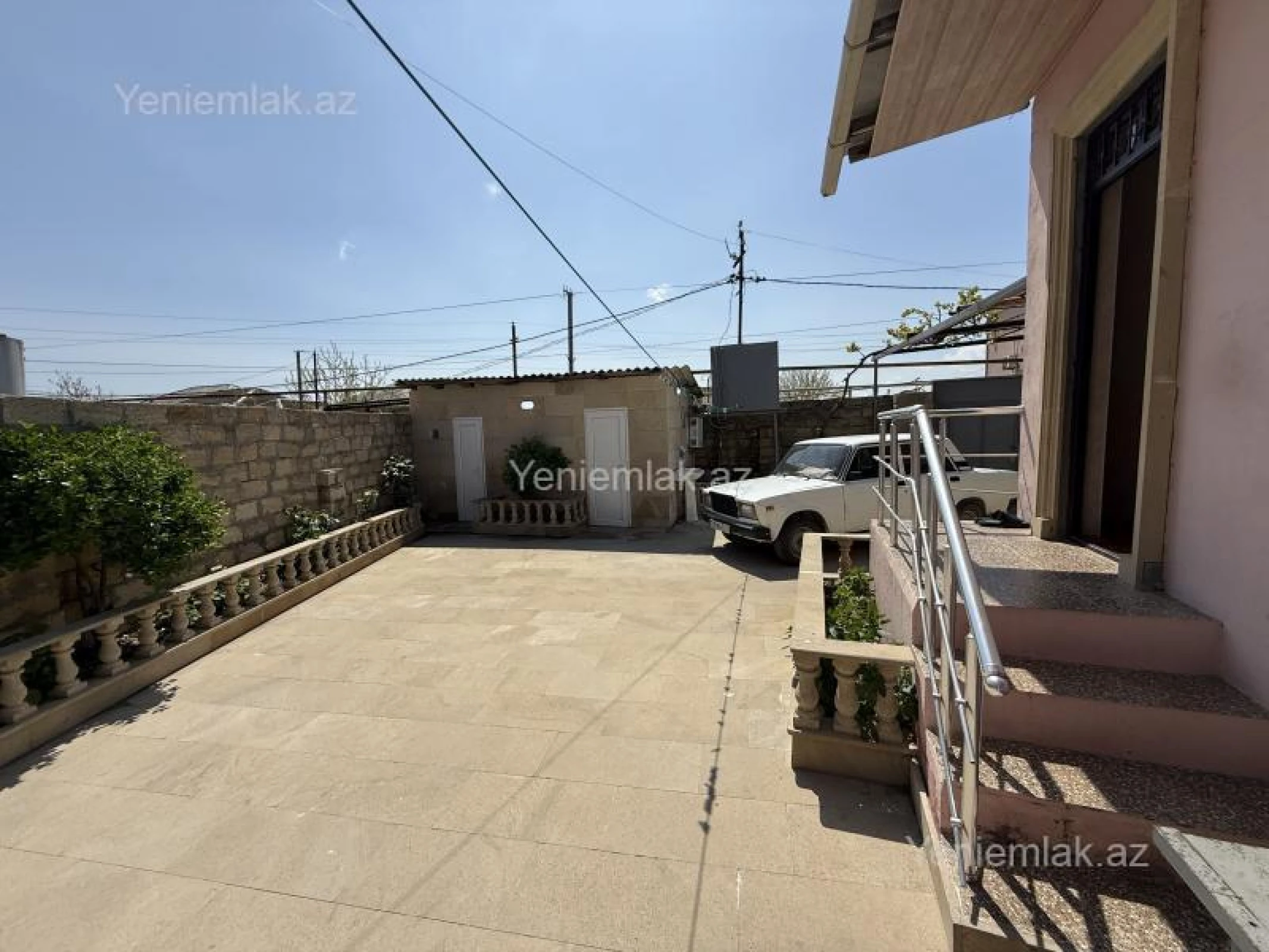 Satılır 6 otaqlı həyət evi 200 m²