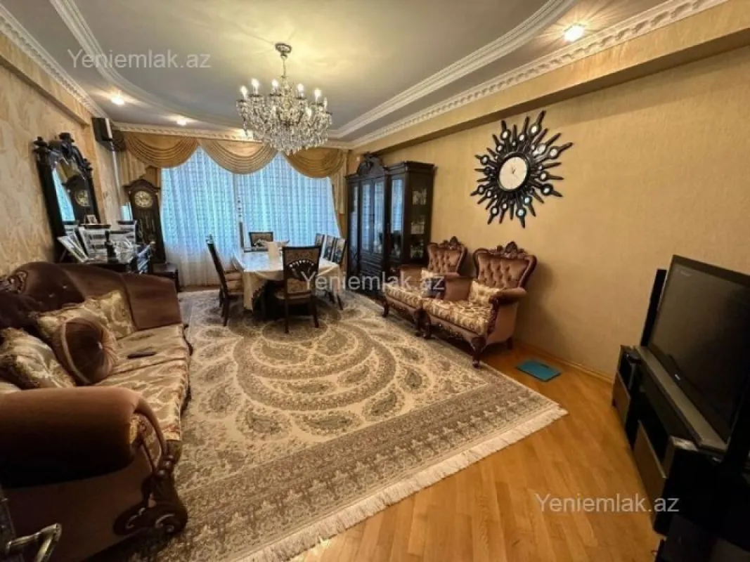 Satılır 3 otaqlı yeni tikili 125 m²