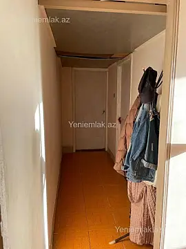 Satılır 4 otaqlı köhnə tikili 93 m²