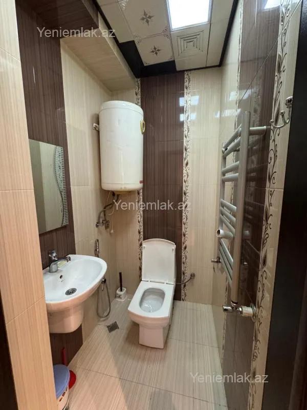 Satılır 3 otaqlı yeni tikili 100 m²