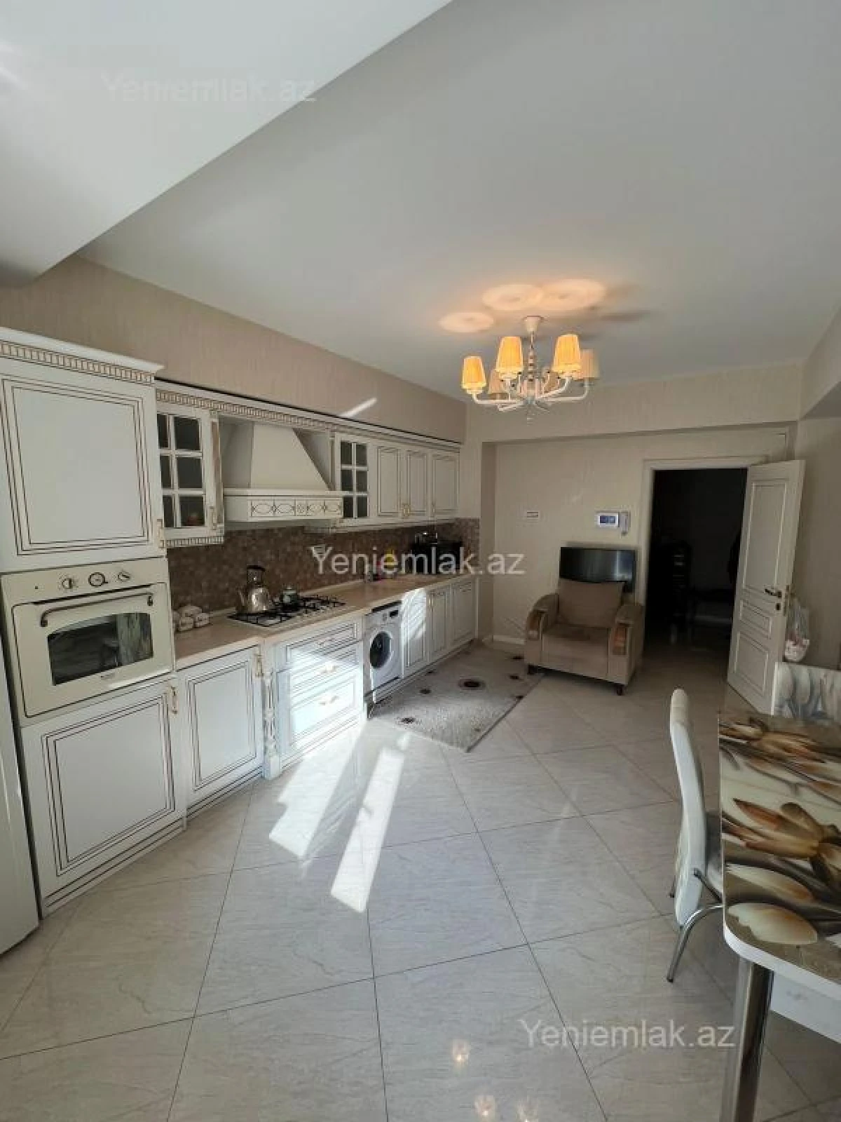 Satılır 3 otaqlı yeni tikili 150 m²