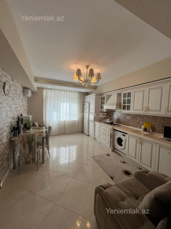 Satılır 3 otaqlı yeni tikili 150 m²