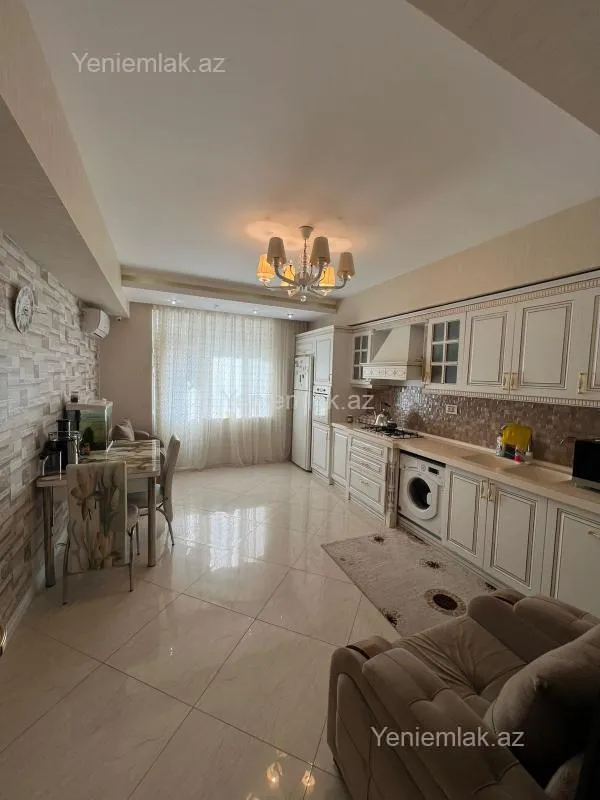 Satılır 3 otaqlı yeni tikili 150 m²