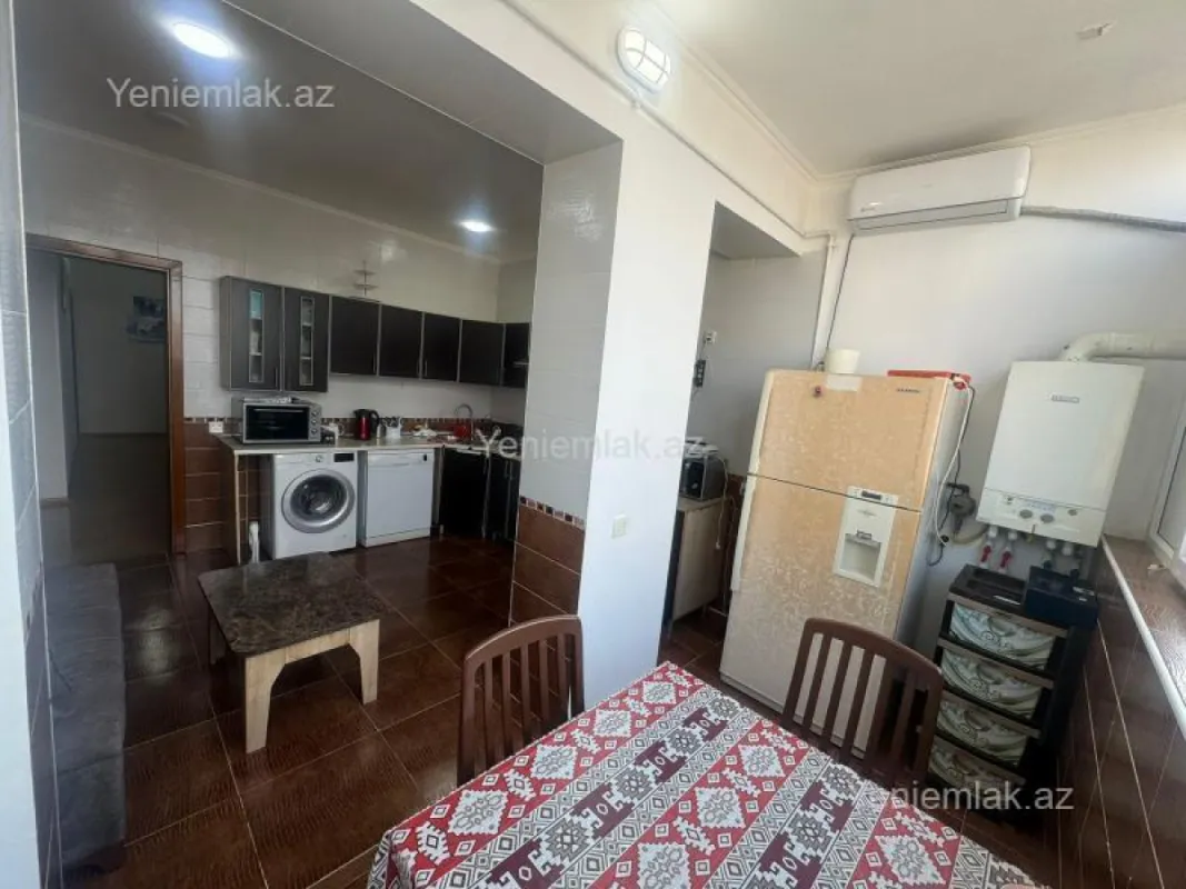 Satılır 3 otaqlı yeni tikili 120 m²