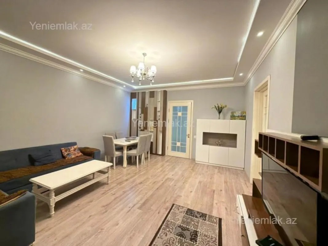 Satılır 3 otaqlı köhnə tikili 85 m²