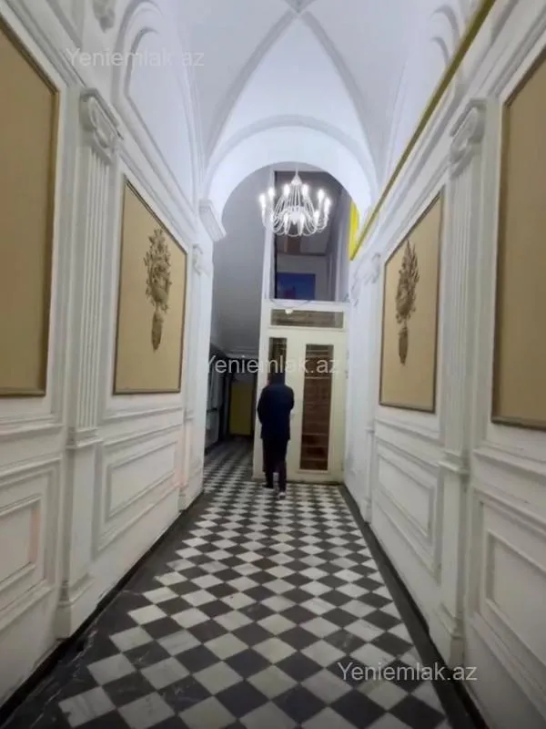 Satılır 3 otaqlı köhnə tikili 85 m²