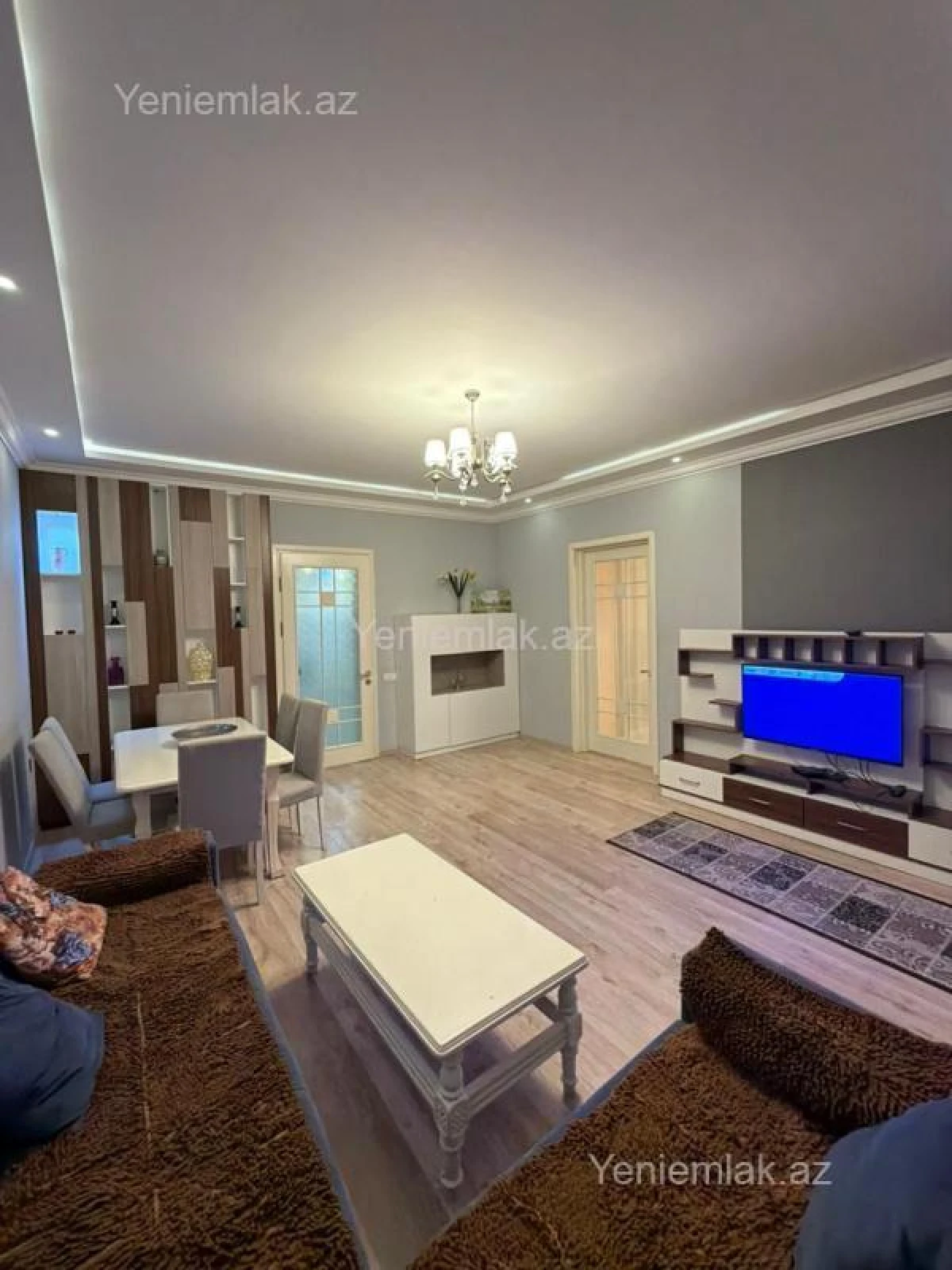 Satılır 3 otaqlı köhnə tikili 85 m²