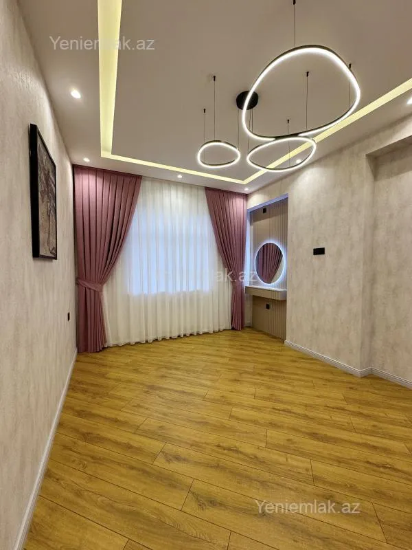 Satılır 2 otaqlı yeni tikili 82 m²