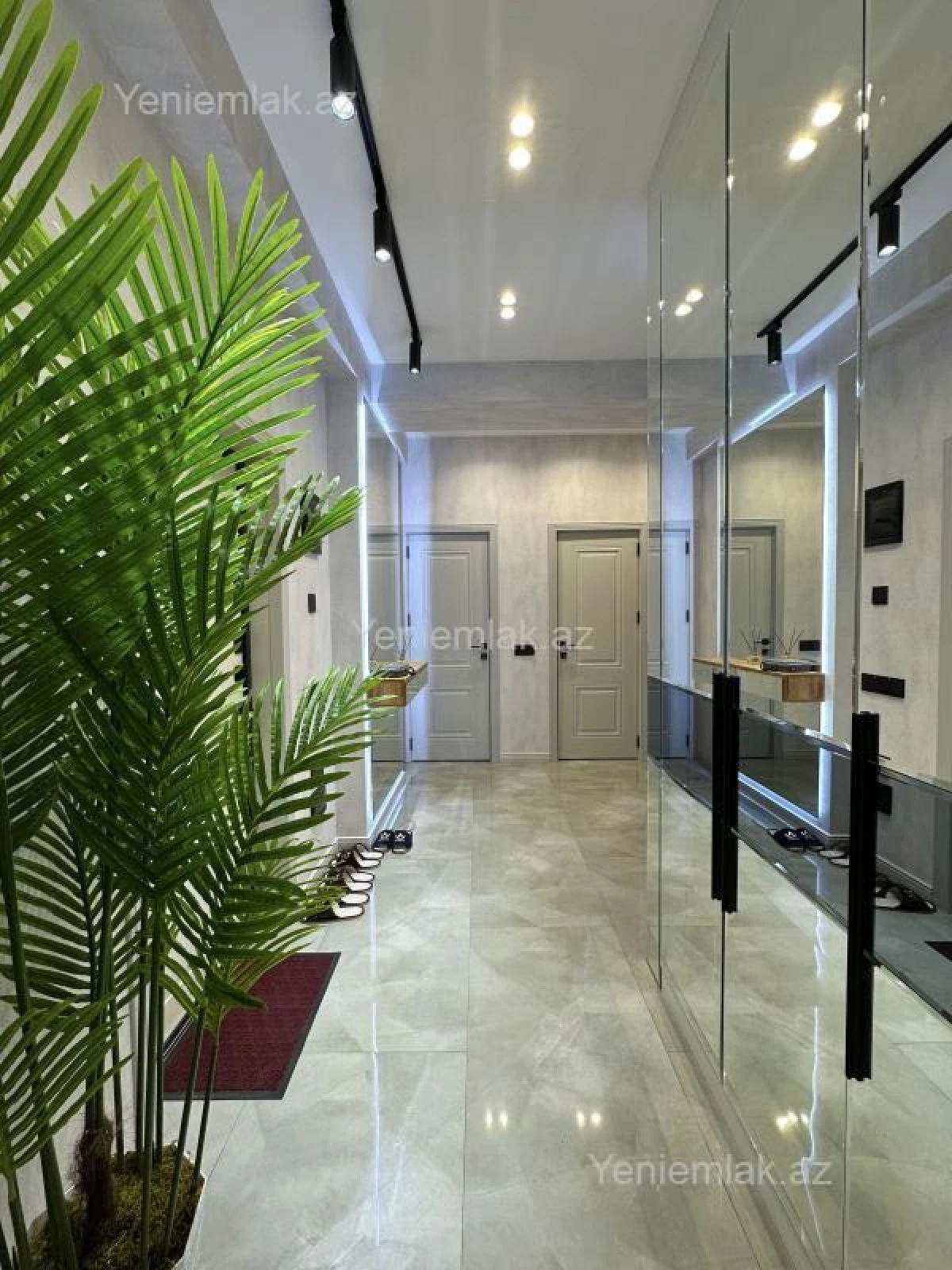 Satılır 2 otaqlı yeni tikili 82 m²