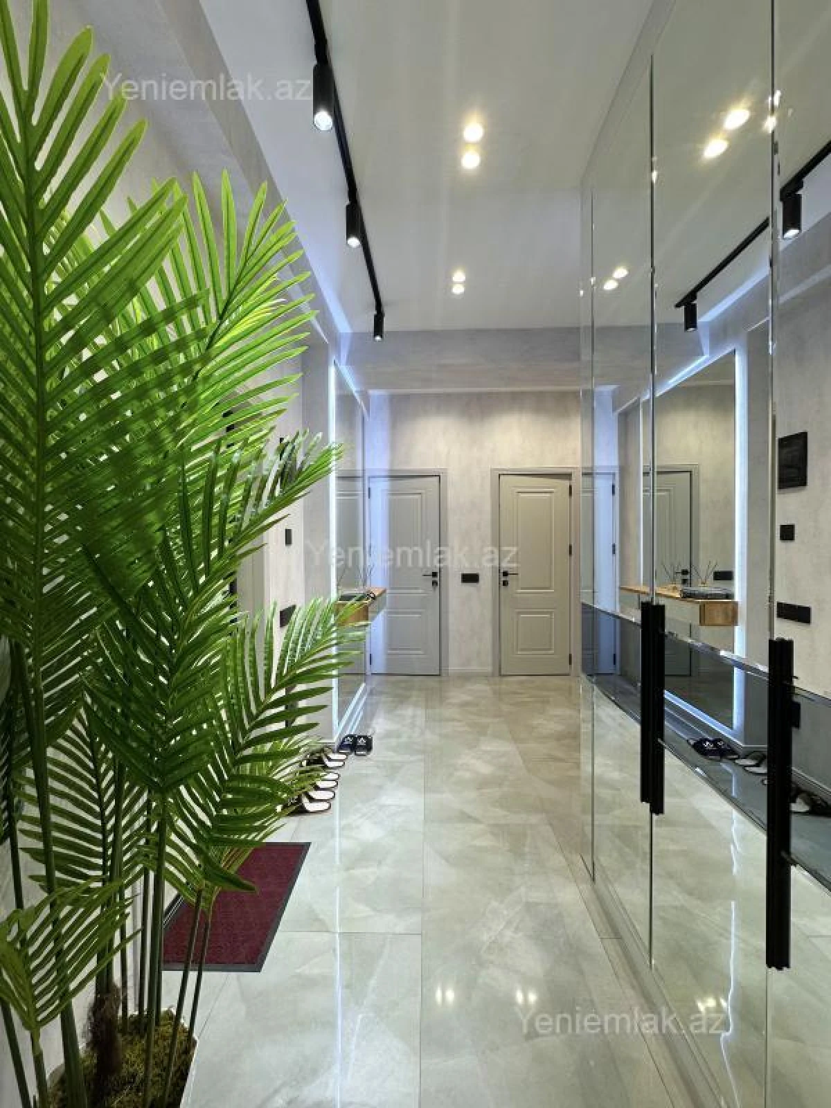 Satılır 2 otaqlı yeni tikili 82 m²