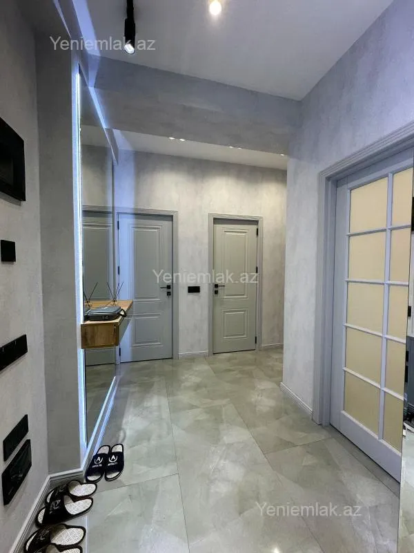 Satılır 2 otaqlı yeni tikili 82 m²