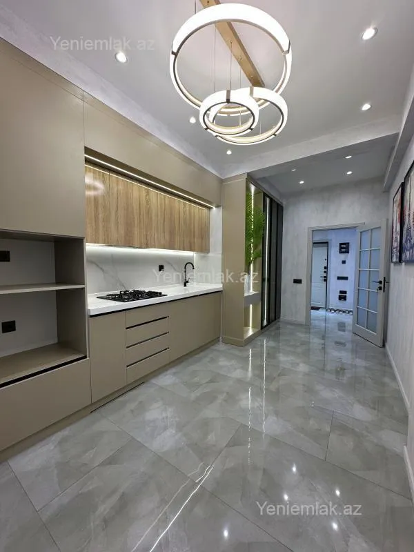 Satılır 2 otaqlı yeni tikili 82 m²