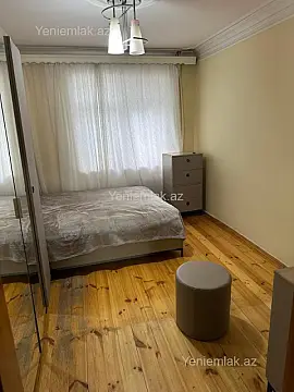 Satılır 5 otaqlı köhnə tikili 105 m²