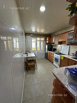 Satılır 5 otaqlı köhnə tikili 105 m² — Bakı, Səbail 5 otaq 105.00 m²