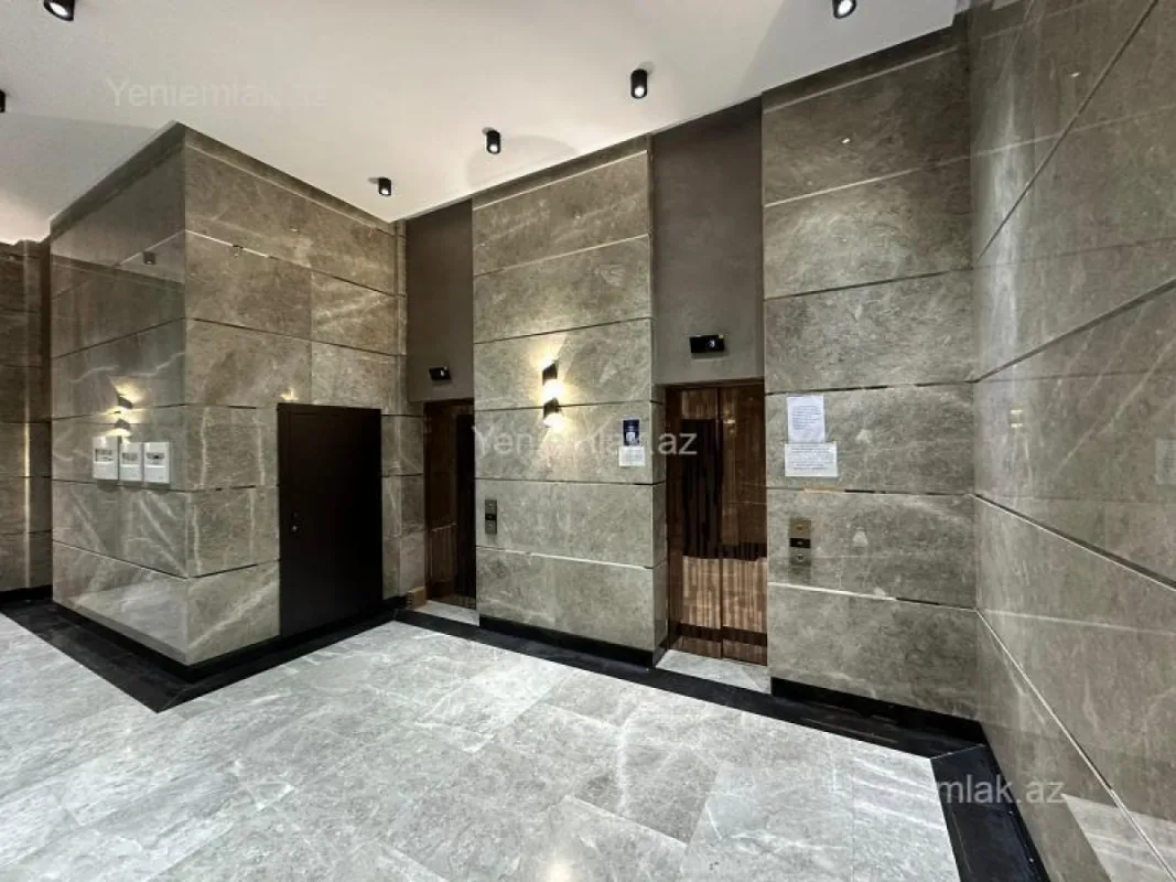 Satılır 3 otaqlı yeni tikili 125 m²