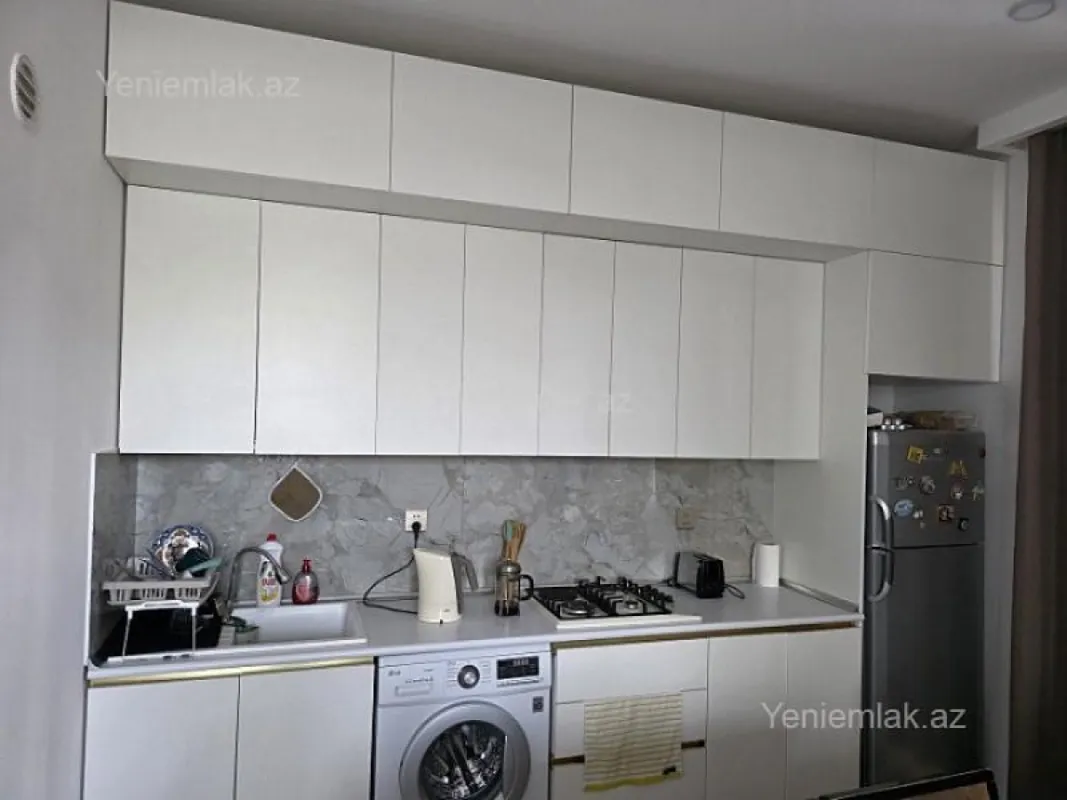 Satılır 2 otaqlı yeni tikili 60 m²