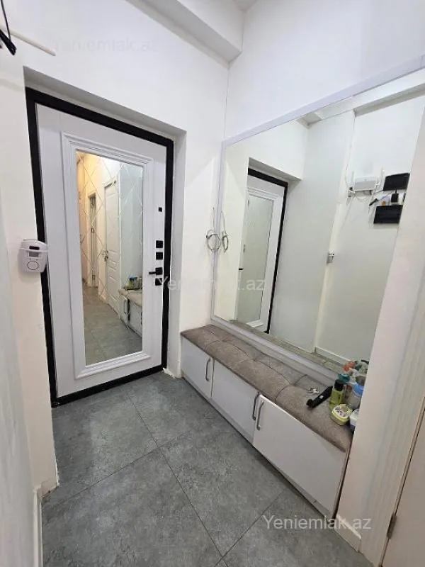 Satılır 2 otaqlı yeni tikili 60 m²