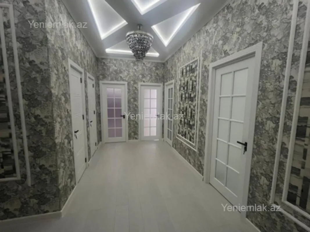 Satılır 3 otaqlı yeni tikili 127 m²