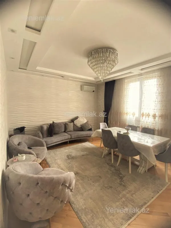 Satılır 3 otaqlı yeni tikili 135 m²
