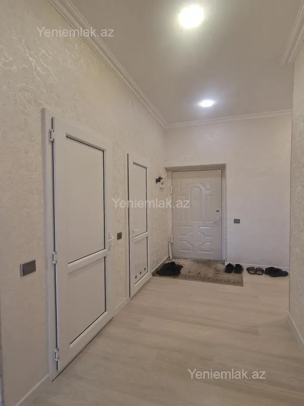 Satılır 2 otaqlı köhnə tikili 56 m²