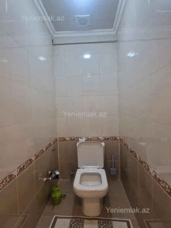 Satılır 2 otaqlı köhnə tikili 56 m²