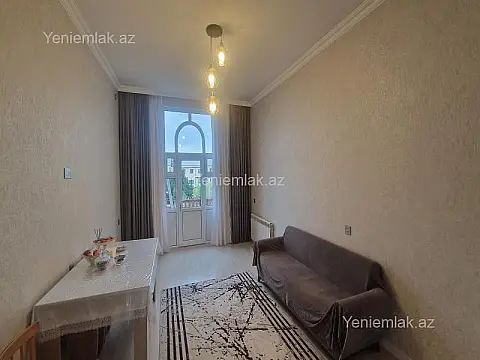 Satılır 2 otaqlı köhnə tikili 56 m²