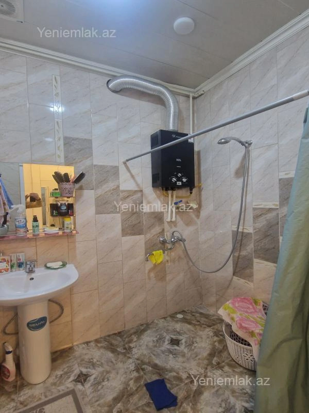 Satılır 2 otaqlı köhnə tikili 56 m²