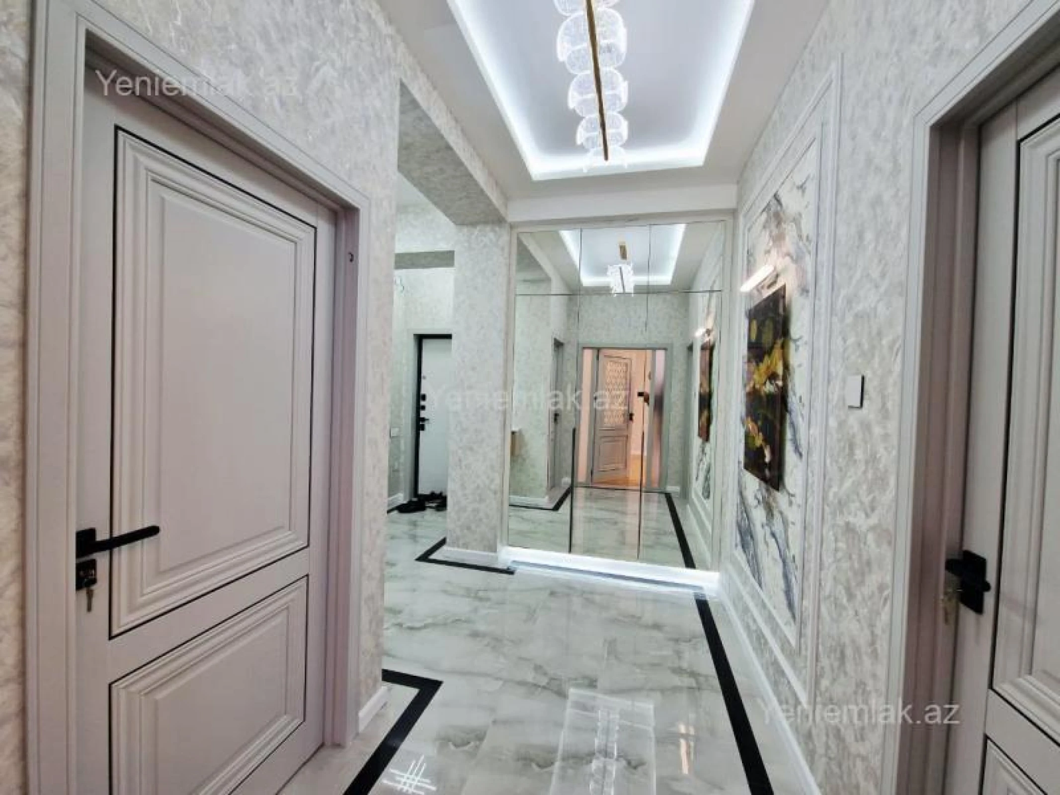 Satılır 2 otaqlı yeni tikili 77 m²